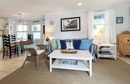 Asbury Park Cottage | Dog friendly! Steps to the beach, boardwalk and town!
