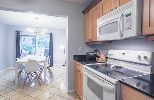 Sea Pines Condo | Dog Friendly! Community Pool, Walk to Harbour Town Shops & Restaurants