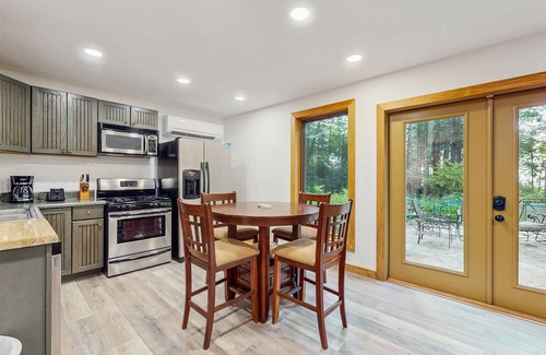 Spruce Pine House | Dog-friendly mountain home with private hot-tub, fire-pit and pool table