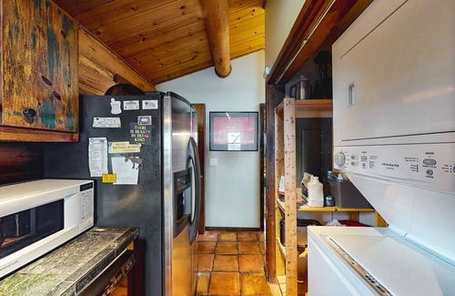 Jackson Hole Cabin | Dog-friendly waterfront cabin on Flat Creek with wood stove, creek view, firepit