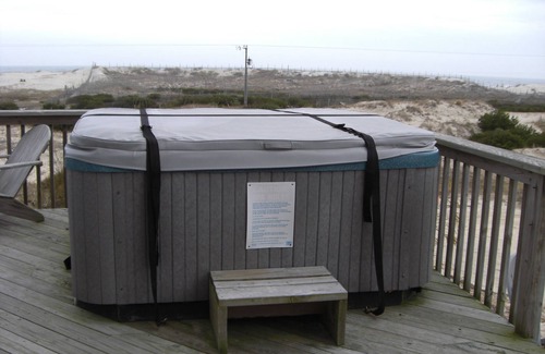 Carova Beach House | Dog Friendly - Wild Horses & Views - 4WD area