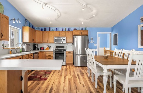 Garden City House | Dog Friendly with a View