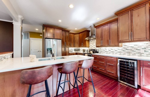 Sudden Valley House | Dog-friendly woodland home with 2 decks, golf course, tennis & marina