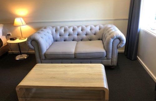 Mount Clarence Hotel | Dog Rock Motel