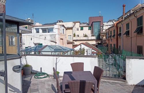 Genoa Historical Centre Apartment | DOGE GRIMALDI - Davanti all'acquario - Grande terrazza privata - Palazzo Nobiliare Storico