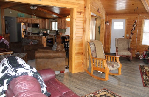 Tomahawk Cabin | Doherty’s All Seasons Lake House