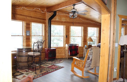 Tomahawk Cabin | Doherty’s All Seasons Lake House
