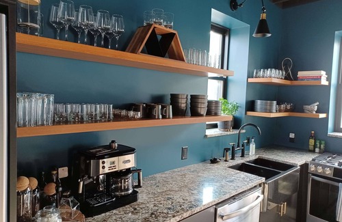 Crossroads Arts District House | Dojo on Oak - 2700 sq foot custom luxury space