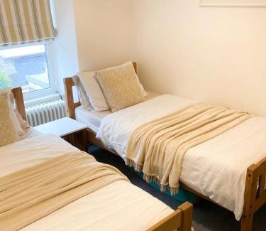 Rhiwbryfdir House | Dolbach Cottage Snowdonia