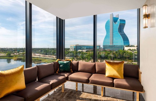 Hollywood Hotel | Dolce by Wyndham Hollywood