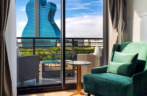 Hollywood Hotel | Dolce by Wyndham Hollywood