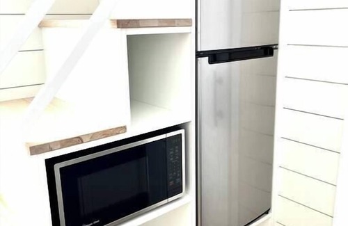 Apple Valley Apartment | Dolce Casa Summary: E