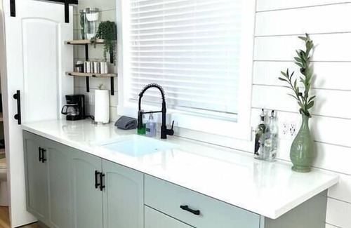 Apple Valley Apartment | Dolce Casa Summary: E