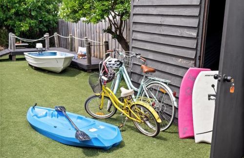 Dunsborough House | Dolce Vita - A Beachside Family Garden Retreat