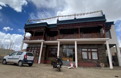 Leh House | Dolker Homestay