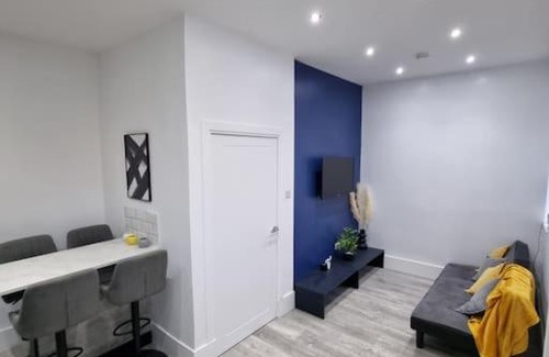 Montrose Apartment | Doll Apartment