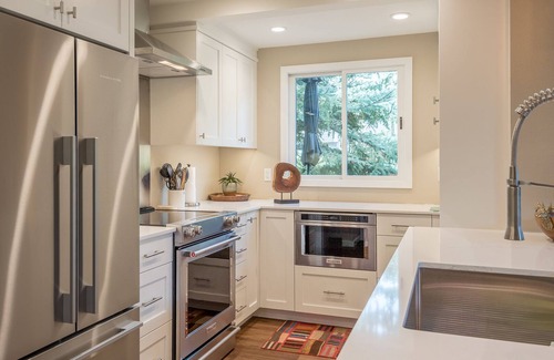 Sun Valley Condo | Dollar Meadows Condo 1368 -Sunny & Bright, Access to Sun Valley Resort Pool