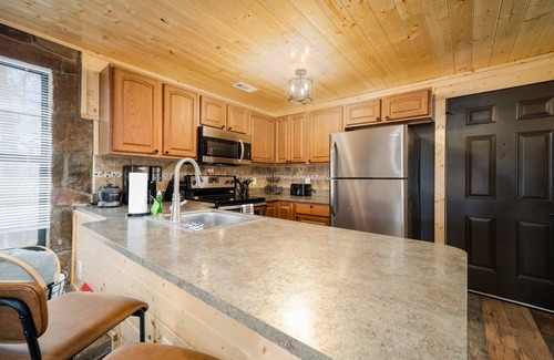 Caton Condo | Dolly's Castle Unit 4