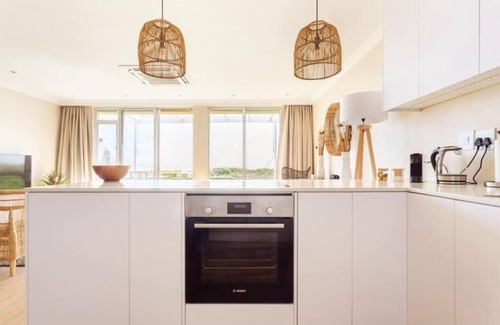 Bloubergstrand Apartment | Dolphin Beach cabana Luxury cabana right on the beach