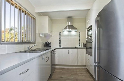 Culburra Beach House | Dolphin Breeze – pet friendly