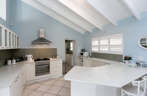 Simon's Town House | Dolphin Cottage with Amazing Views