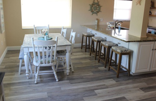 Port Richey House | Dolphin Cove Getaway - 3 bedroom waterfront, floating dock, with water "toys"!