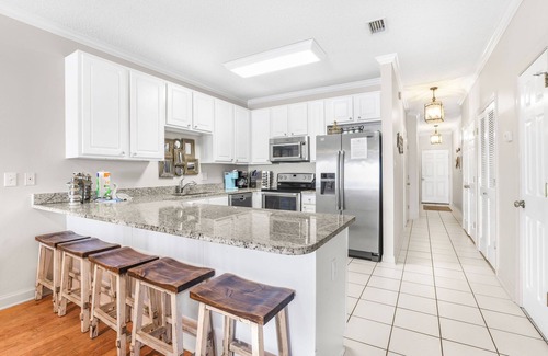 Orange Beach East Condo | Dolphin Harbor 1B: Bay & beach access! Sleeps 10! Three bedrooms, 3 baths.