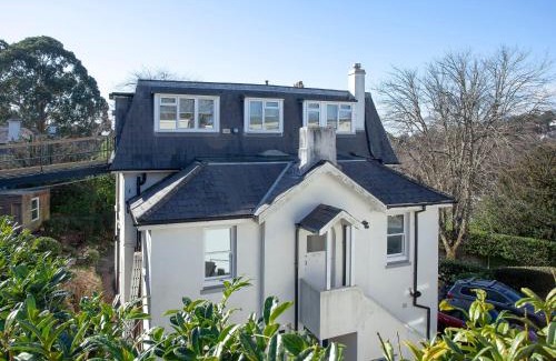 Torquay House | Dolphin Heights