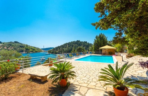 Katsimatika Villa | Dolphin House