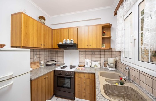 Katsimatika Villa | Dolphin House - Three Bedroom Villa, Sleeps 7