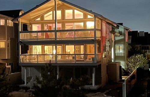 Northeast Virginia Beach House | Dolphin's Den