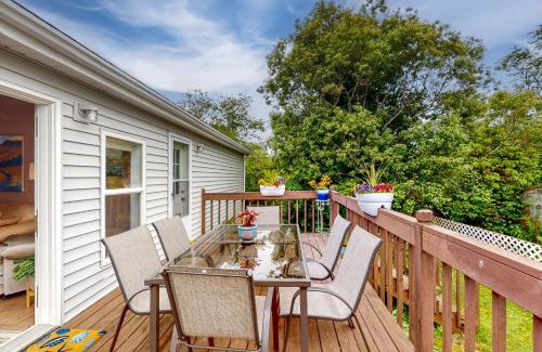 Rockaway Beach House | Dolphin Street Delight