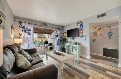 Treasure Island Apartment | Dolphin Suite 2B Pet Friendly Waterfront Dock
