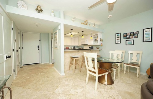 Holiday Isle Condo | Dolphin View: Home Away From Home! Best of Both Worlds - Beach and Harbor!