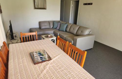 Bongaree Apartment | Dolphin View on South Esplanade