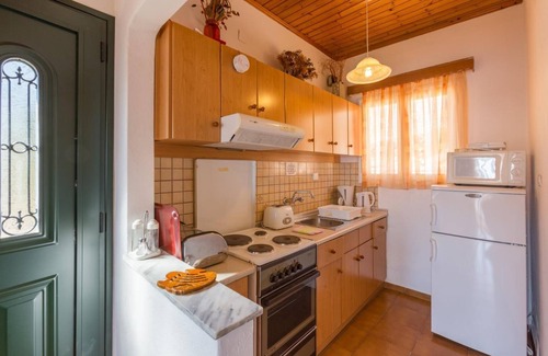 Katsimatika Villa | Dolphin Villa 1 - Two Bedroom Villa, Sleeps 5