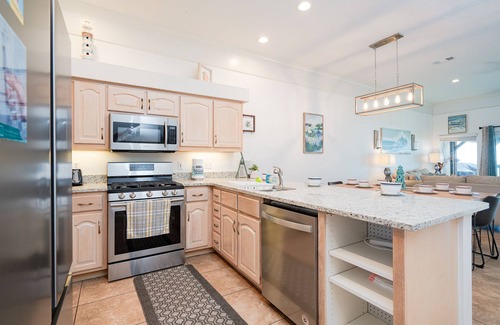 Panama City Beach House | Dolphin Waves Townhouse Unit 10 - PCB - 50 Yards to the beach! Pet Friendly