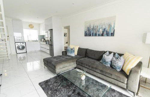 Summerstrand Apartment | Dolphins View Luxury Apartment