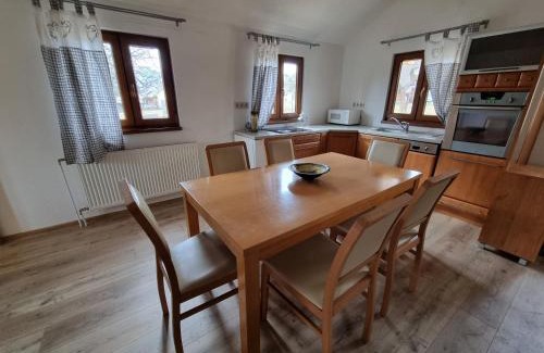 Banska Stiavnica House | Domček pod orechom