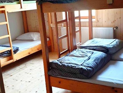 Kamnik Bed & Breakfast | Domžalski dom na Veliki Planini