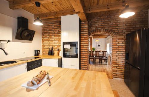 Chojnice House | DOM POD STRZECHĄ