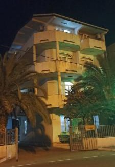 Sarpi House | Dom7
