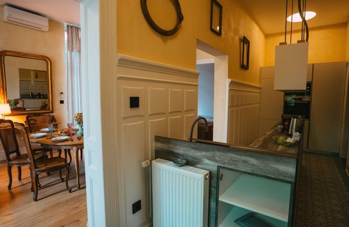 Guebwiller Apartment | Domaine Bohème I Charming 3 bedrooms with private GARDEN & JACUZZI
