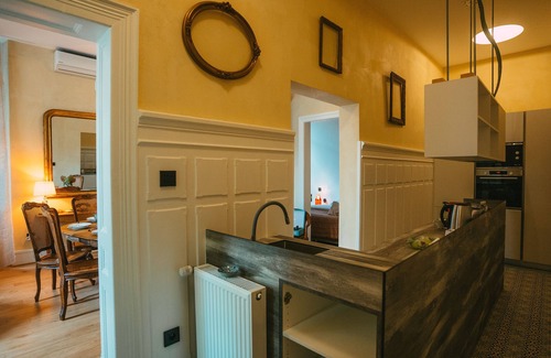 Guebwiller Apartment | Domaine Bohème I Charming 3 bedrooms with private GARDEN & JACUZZI