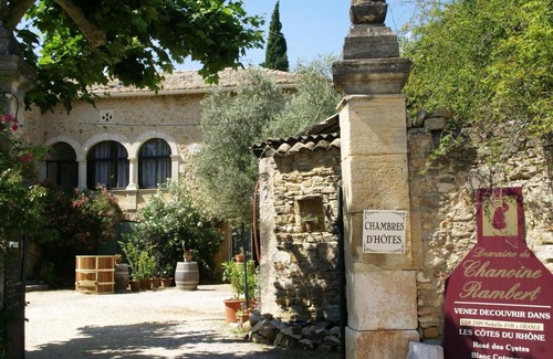Saint-Andre-d'Olerargues Bed & Breakfast | Domaine Chanoine Rambert