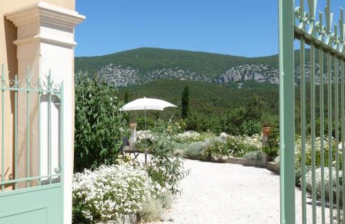 Prugnanes House | Domaine de Coussères