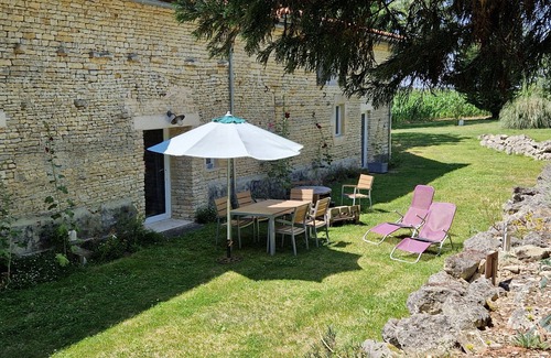 Saint-Pierre-d'Amilly House | Domaine de Pégon -gite 2A Le Mignon