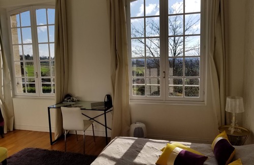 Beaupuy House | Domaine De Bellevue