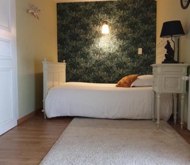 Monts-sur-Guesnes Bed & Breakfast | Domaine de Bourgville