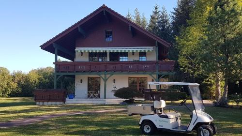 Sermamagny Ski Chalet | Domaine de Chalétang